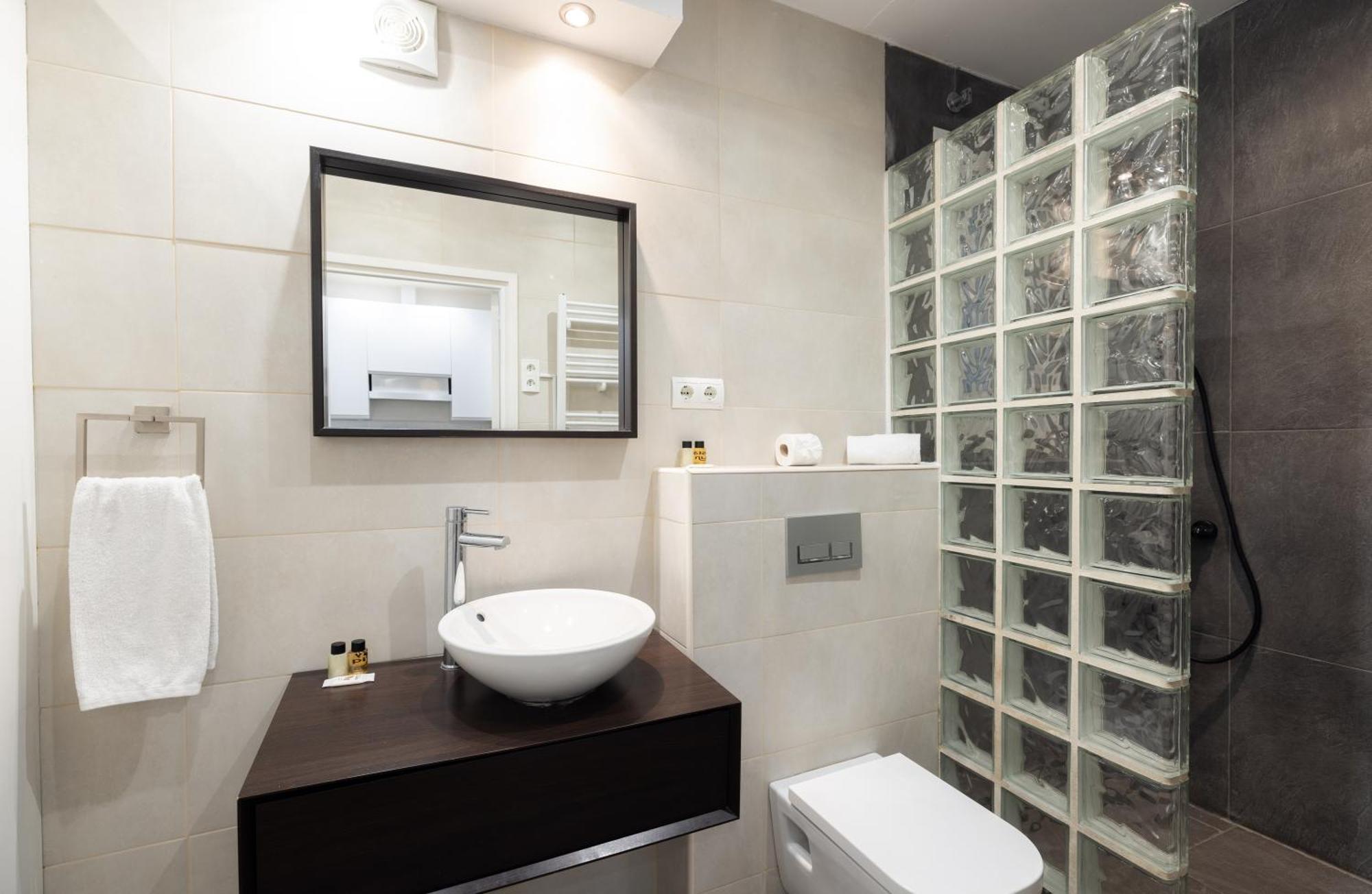 Stay U-Nique Apartments Radas Barcelona Exterior photo